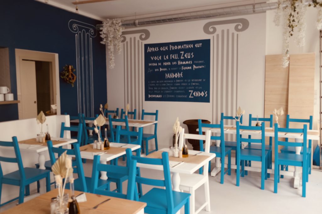 Restaurant grec, aménagement intérieur professionnel, décoration, réalisation, Pauline Rudolf, Architecte d'intérieur, région de Lyon