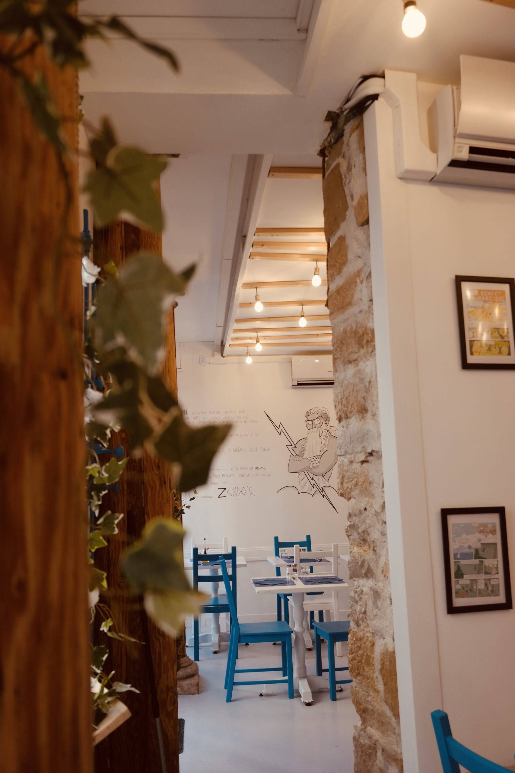 Restaurant grec, aménagement intérieur professionnel, décoration, réalisation, Pauline Rudolf, Architecte d'intérieur, région de Lyon