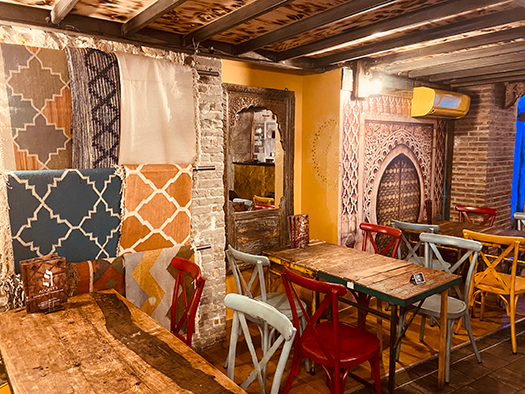 Amenagement décoration colorée salle 2 , Adonys, restaurant libanais lyon