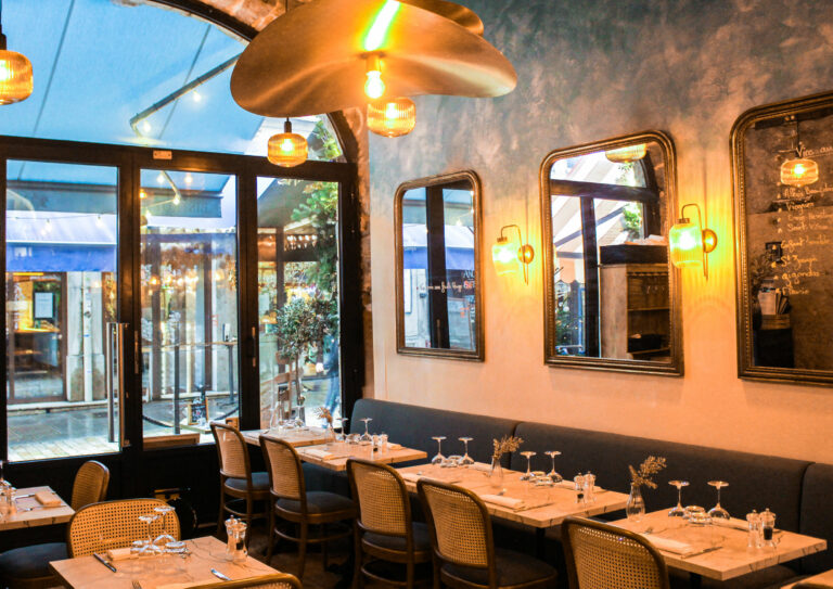 SARL Pauline Rudolf Les Paupiettes architecture intérieure et graphisme lyon rhone alpes ancré restaurant brasserie rue mercière lyon